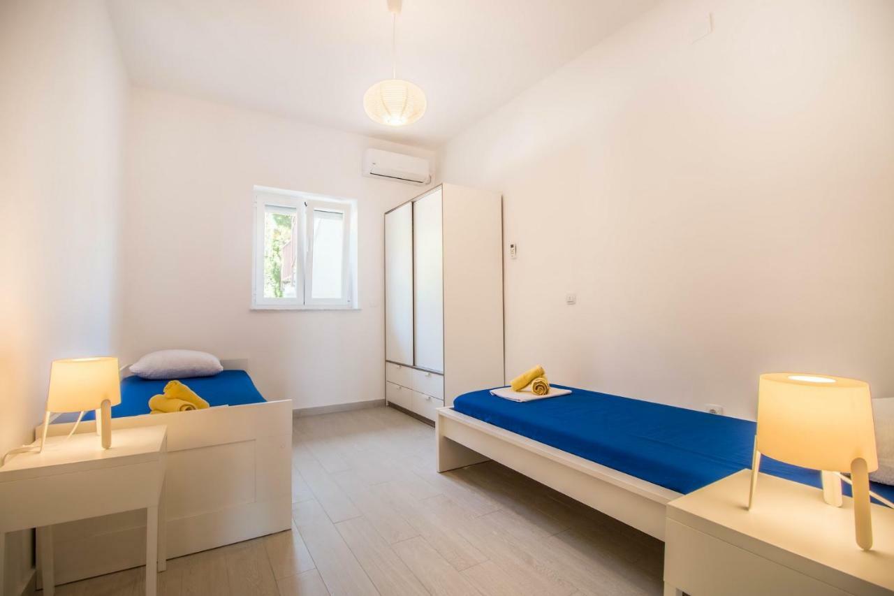 Apartments Stella Dramalj Eksteriør billede